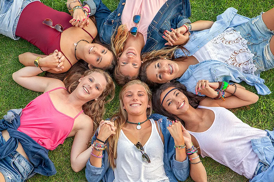 managing-emotions-houston-therapy-young-women-teen-girls